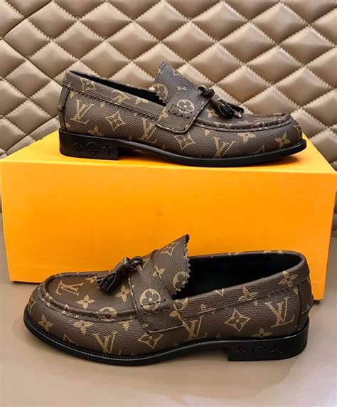 louis vuitton men's leather buckle strap loafer shoes|Louis Vuitton Monogram Mini Lin Cherise Leather Driver Loafers .